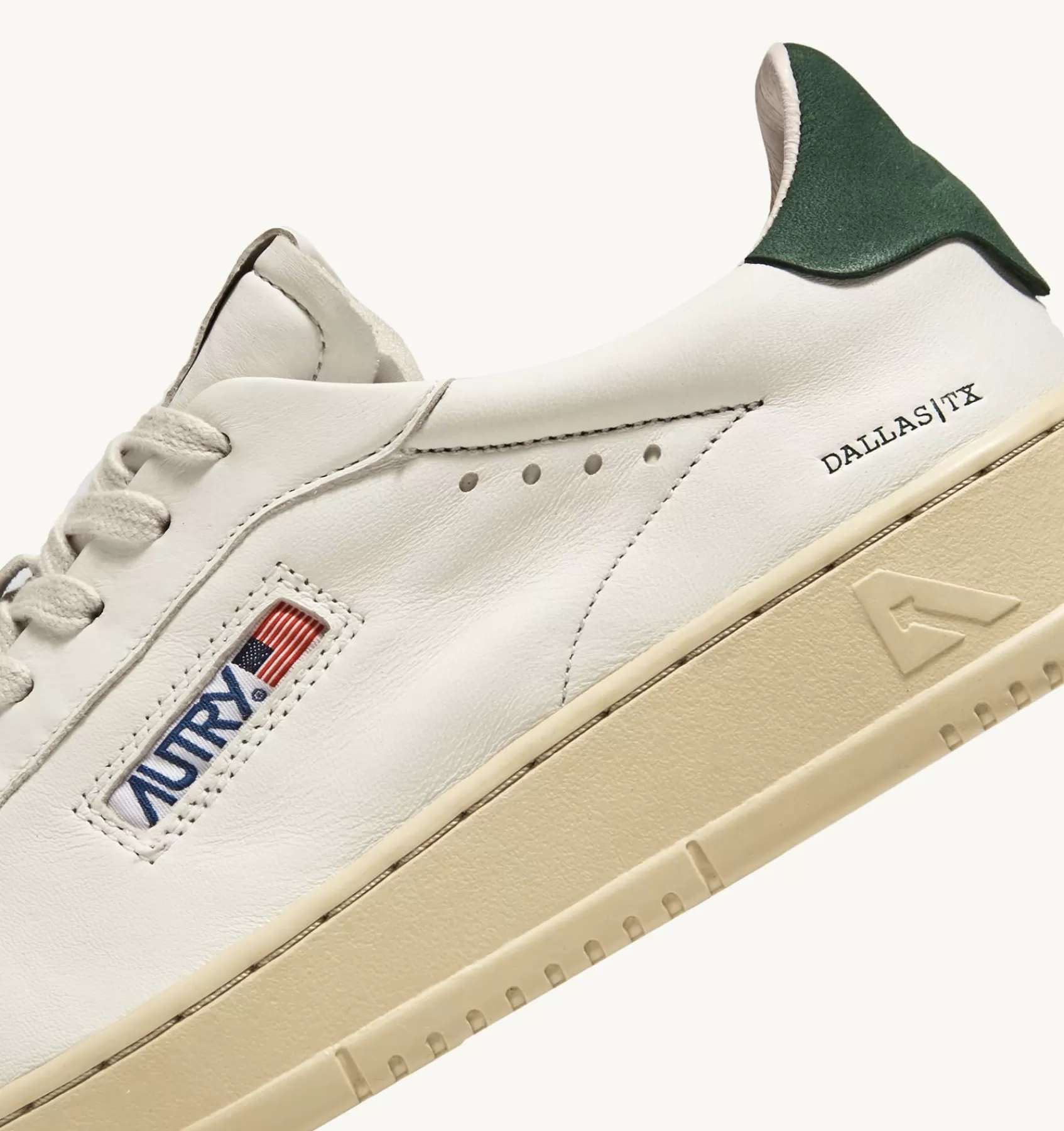 Männer AUTRY Sneakers Dallas Low Aus Ziegen- Und Nubukleder In Tarnfarbe