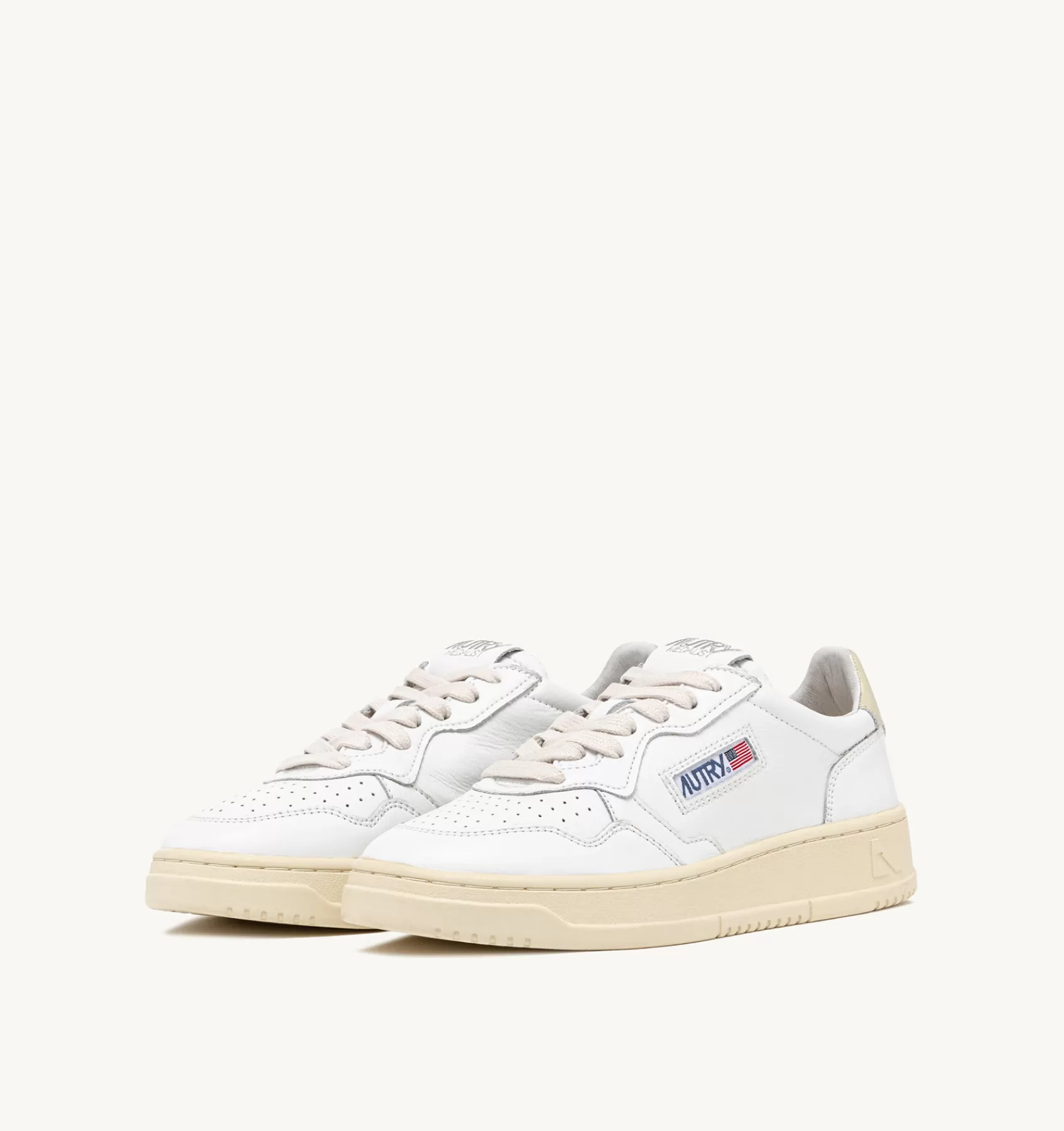 Frauen AUTRY Sneakers Medalist Low Aus Leder In Weiss Und Beige