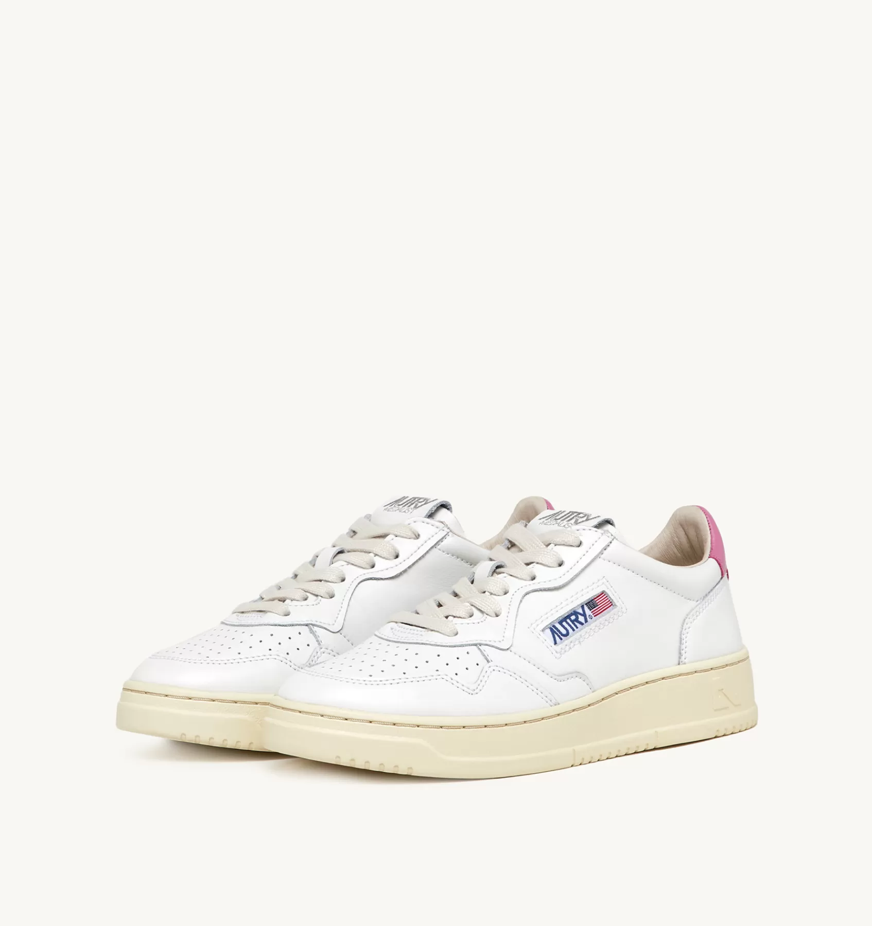 Frauen AUTRY Sneakers Medalist Low Aus Weissem Leder Mit Rosa