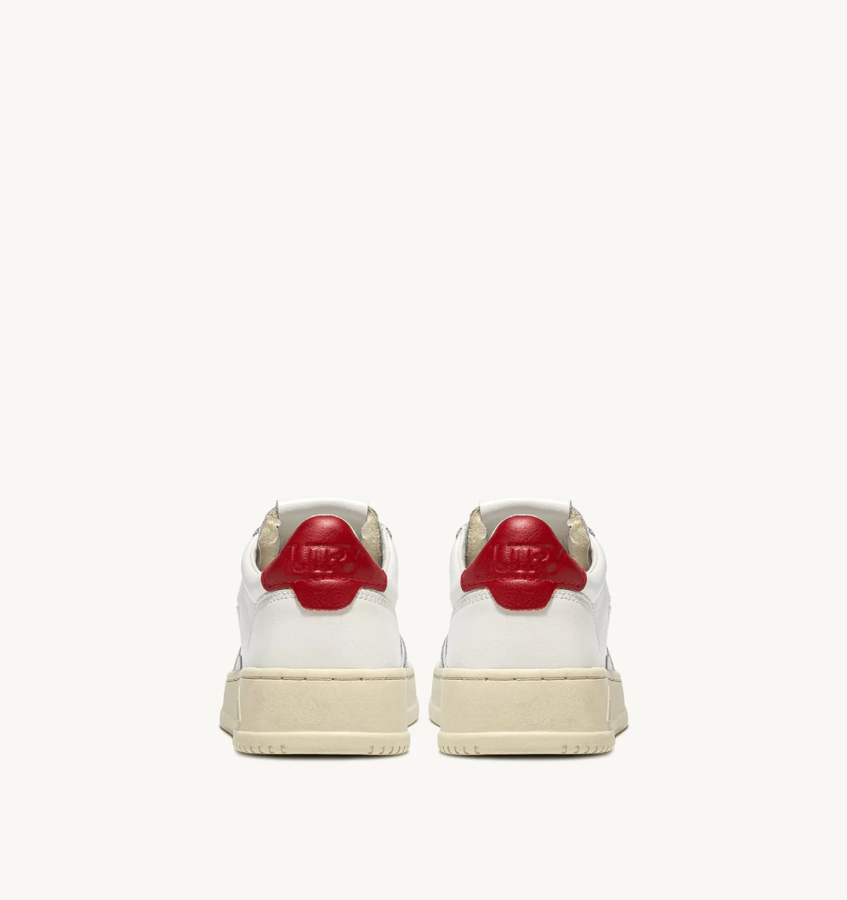 Frauen AUTRY Sneakers Medalist Low Aus Weissem Leder Mit Rot