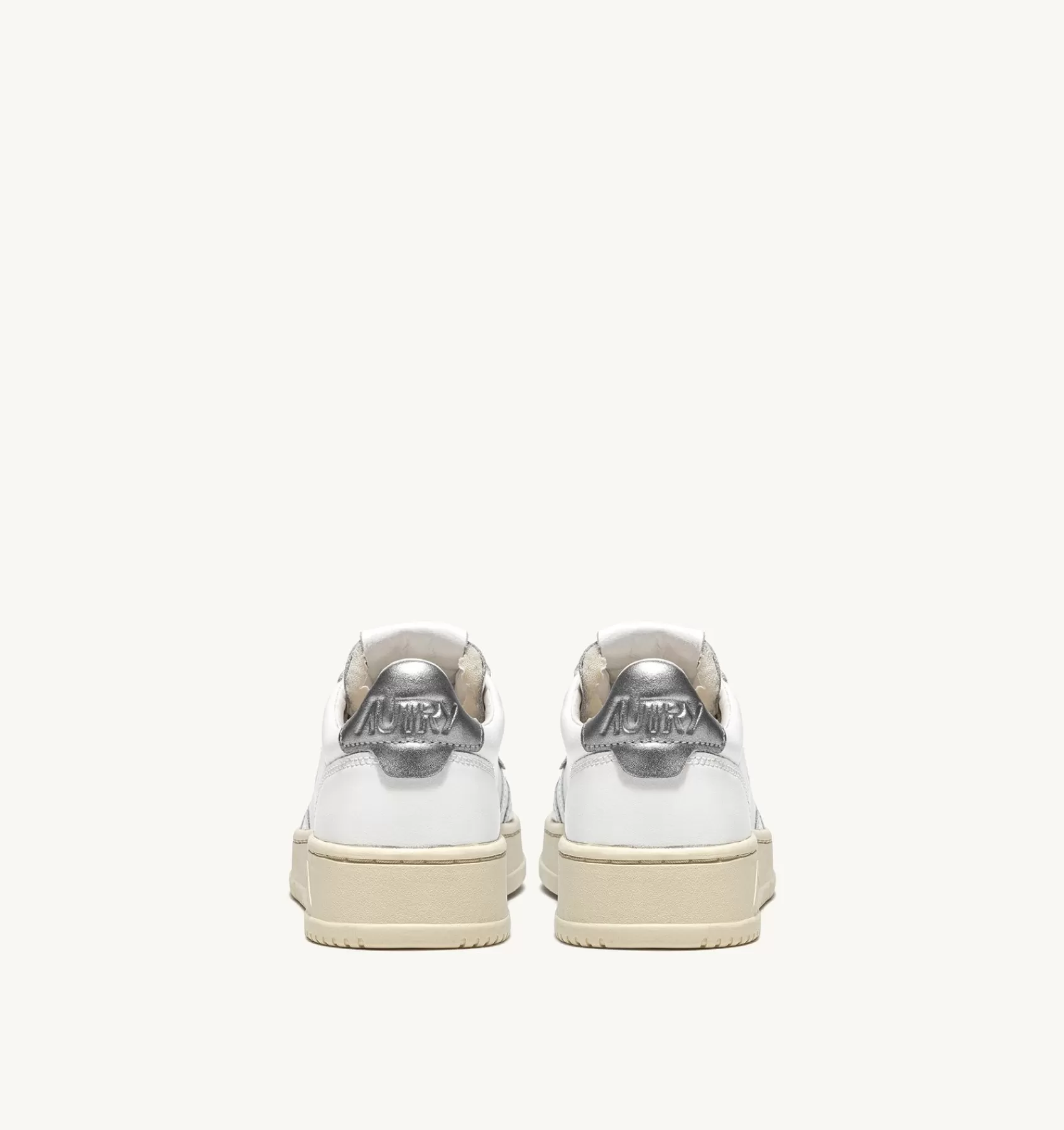 Männer AUTRY Sneakers Medalist Low Aus Weissem Leder Mit Silber