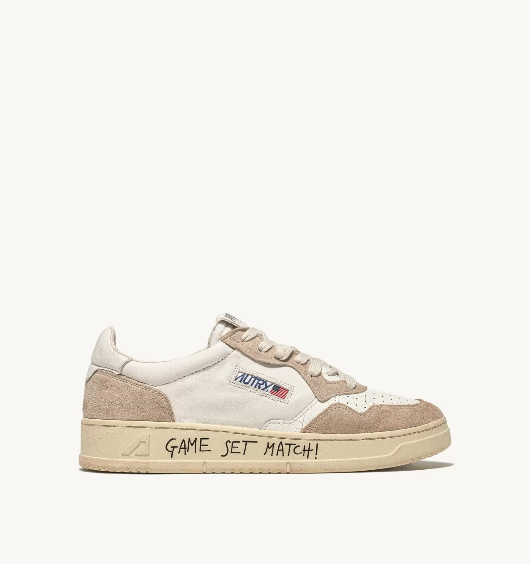 Frauen AUTRY Sneakers Medalist Low Aus Weissem Leder Und Beigem Wildleder