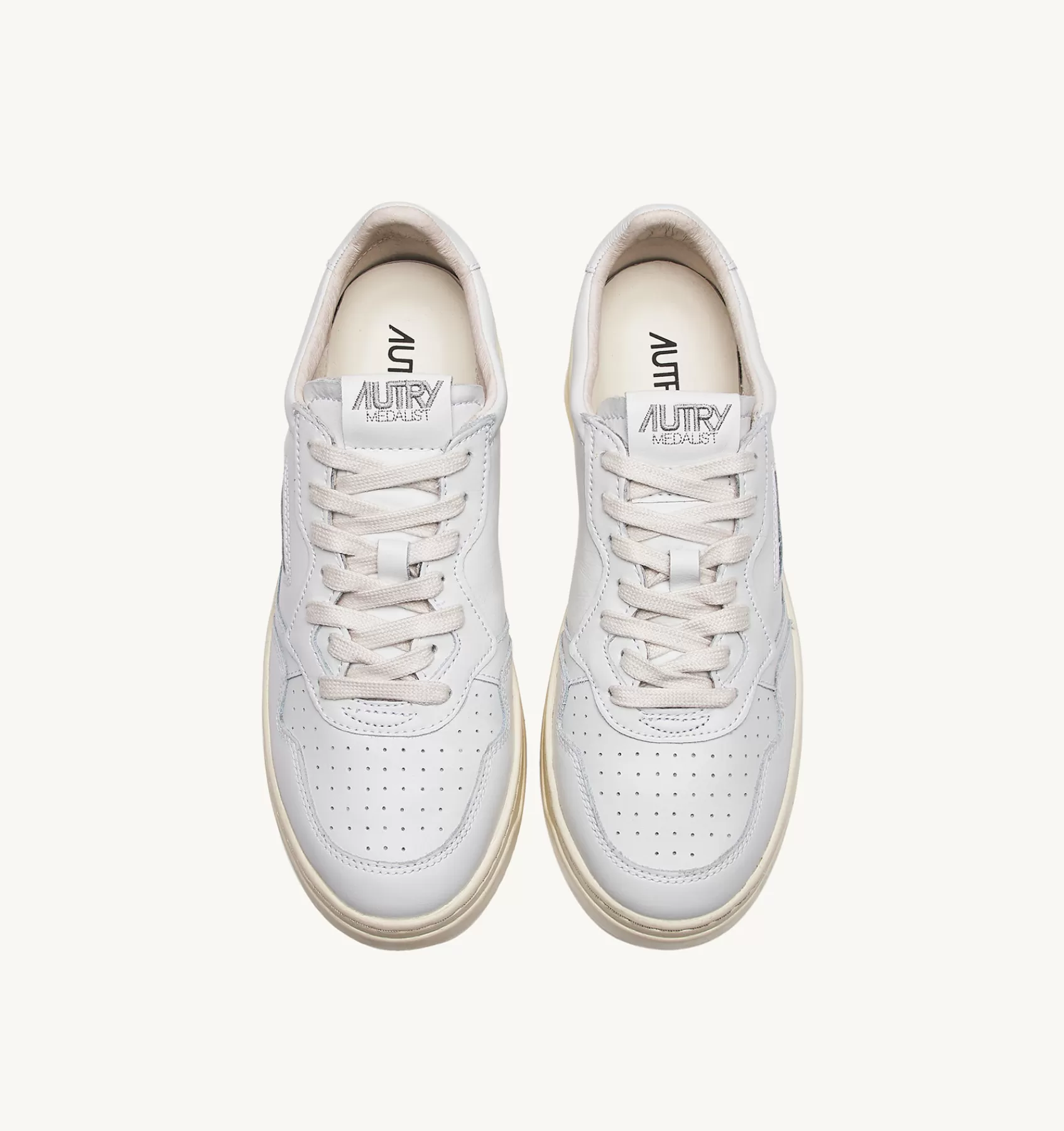 Männer AUTRY Sneakers Medalist Low Aus Weissem Leder Und Mit Draw Action Aufdruck