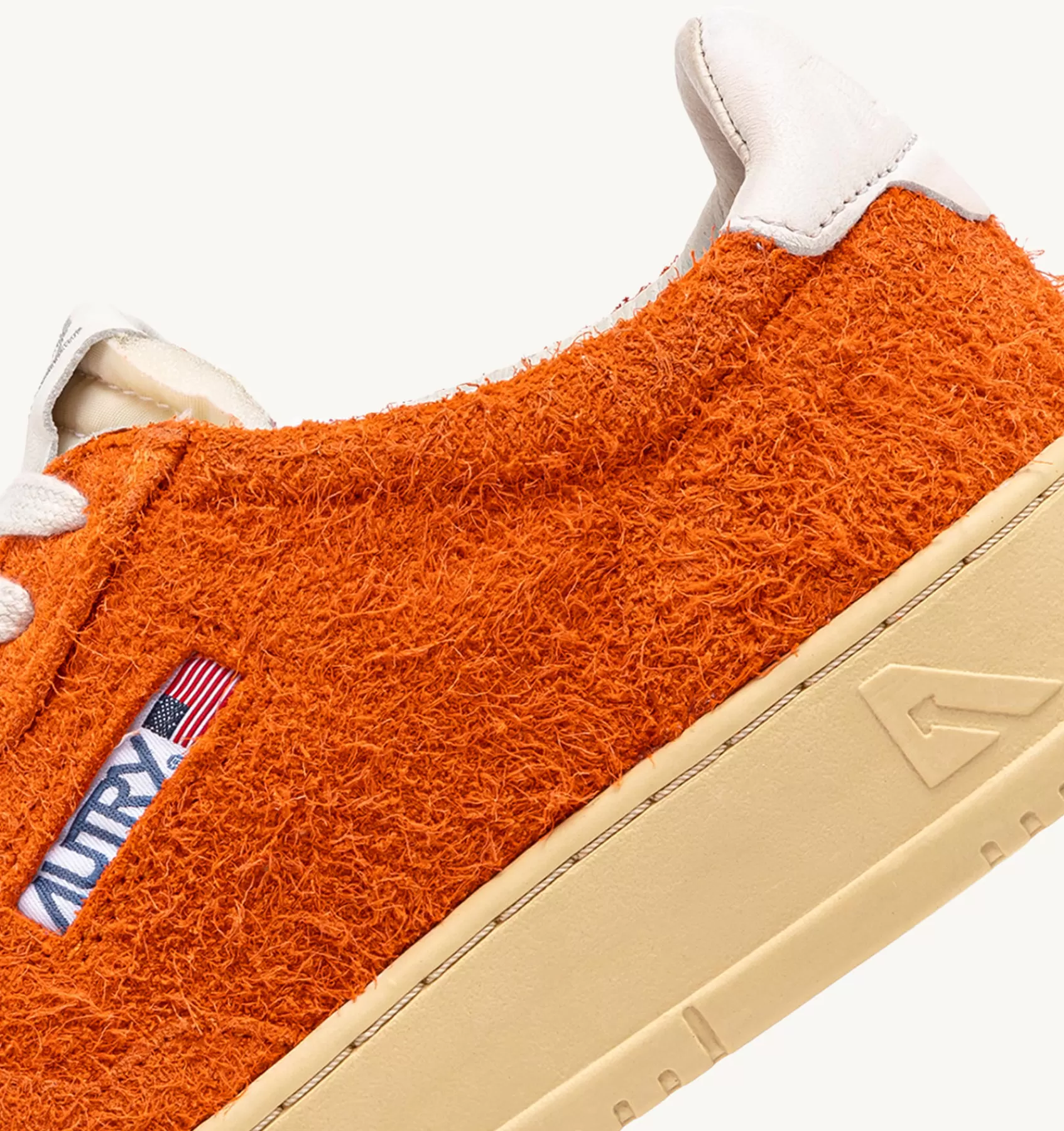 Männer AUTRY Sneakers Medalist Low Aus Wildleder Mit "Hair"-Effekt In Orange