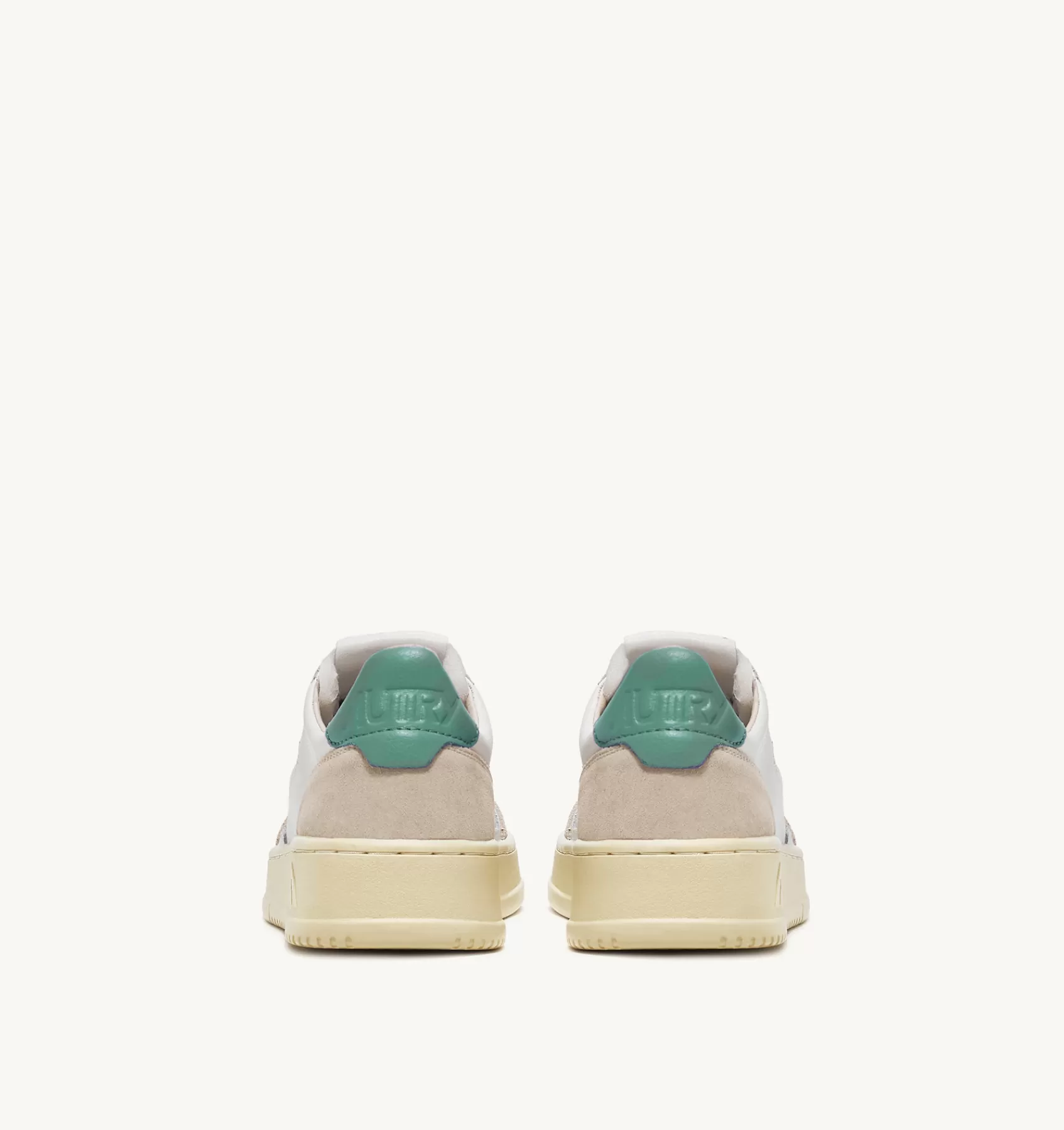 Männer AUTRY Sneakers Medalist Low Aus Wildleder Und Leder In Weiss Und Malachi