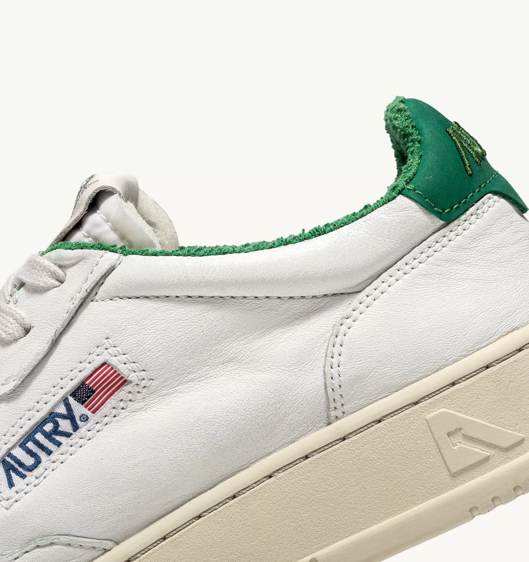 Frauen AUTRY Sneakers Medalist Low Aus Ziegenleder Und Sponge In Weiss Und Grun
