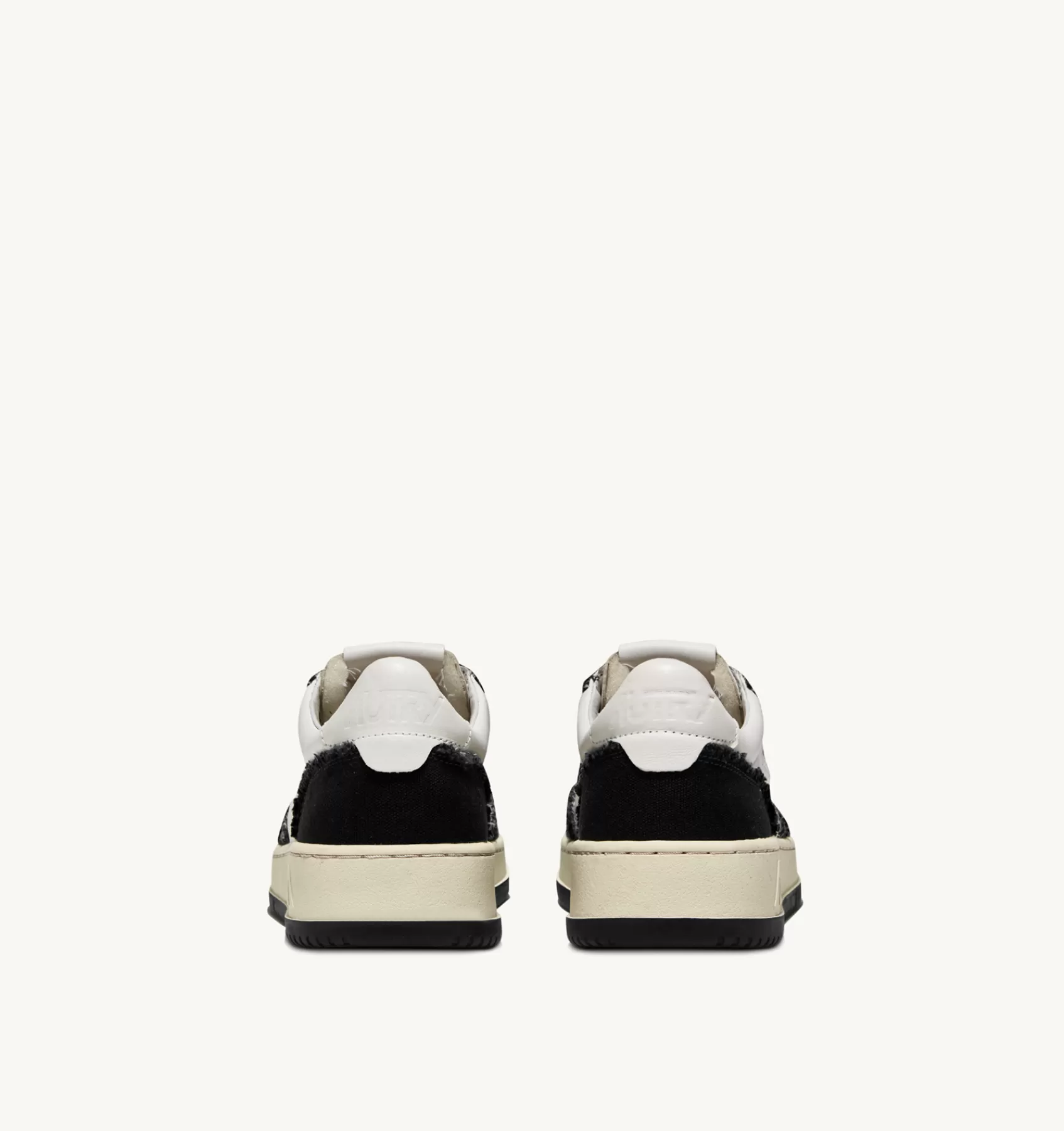 Frauen AUTRY Sneakers Medalist Low Aus Ziegenleder Und Zweifarbigem Canvas In Weiss Und Schwarz