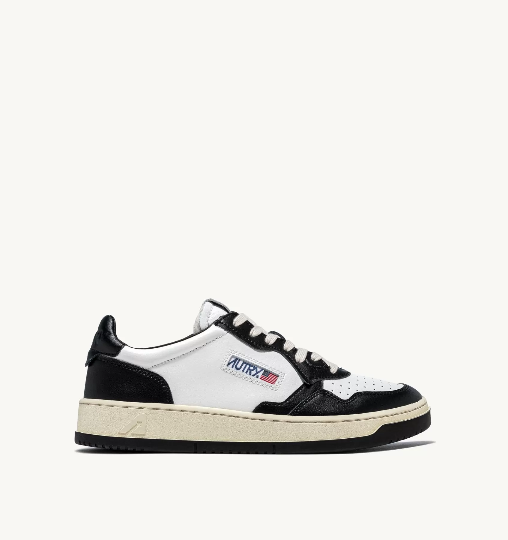 Männer AUTRY Sneakers Medalist Low Aus Zweifarbigem Leder Weiss Und Schwarz