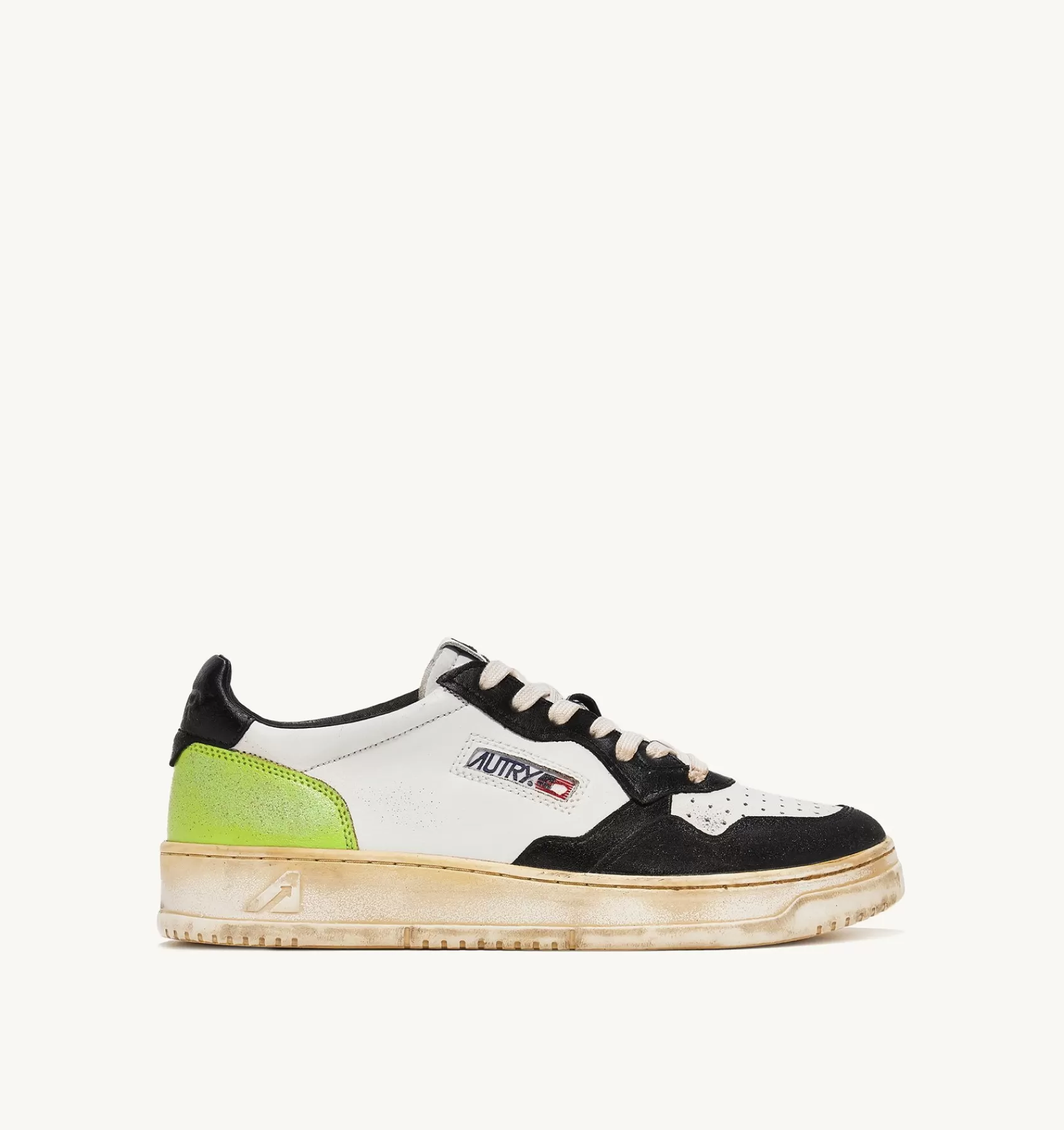 Männer AUTRY Sneakers Medalist Low Super Vintage Aus Leder In Weiss, Schwarz Und Grun