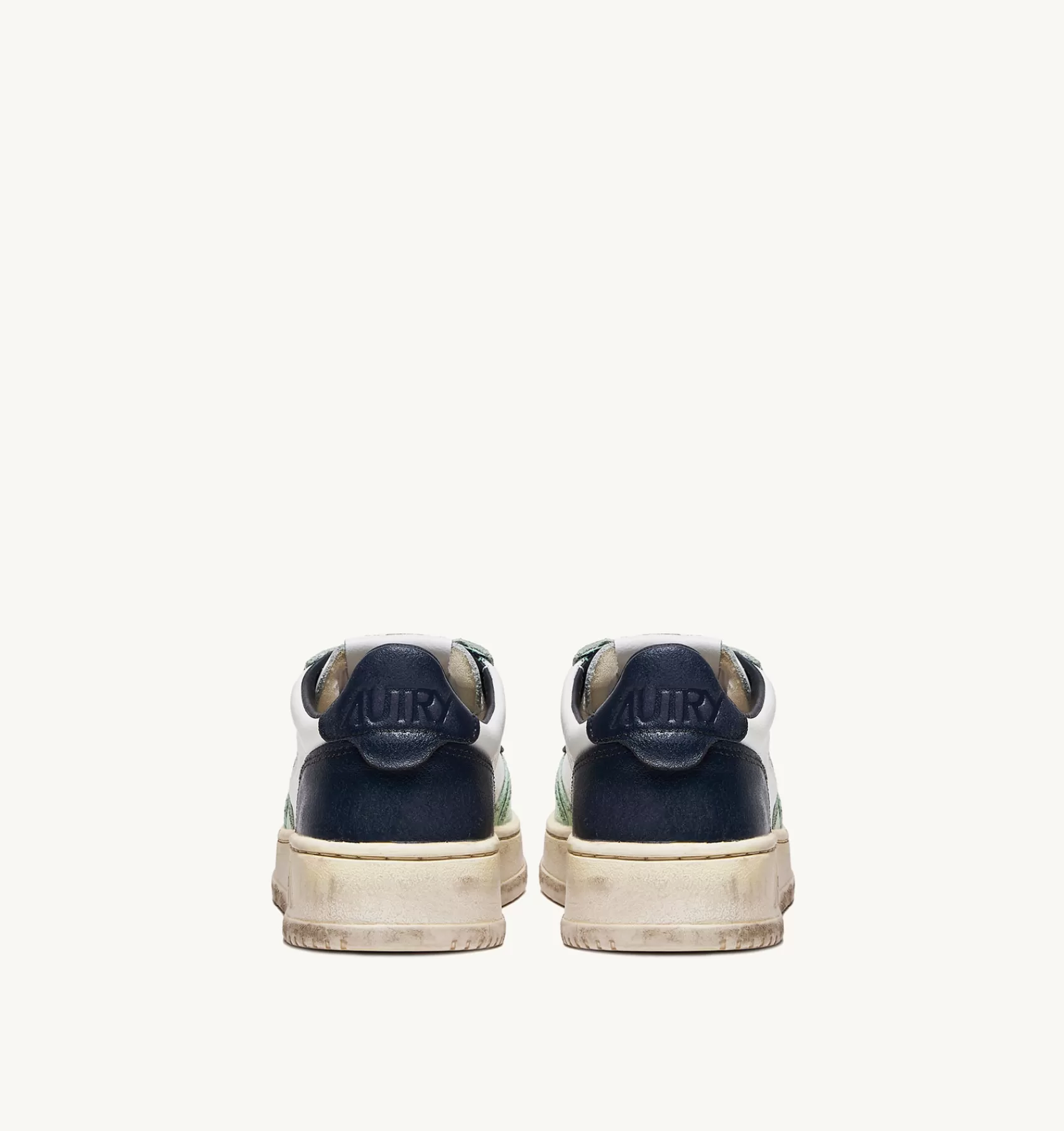 Männer AUTRY Sneakers Medalist Low Super Vintage Aus Leder In Weiss Und Nile Blue