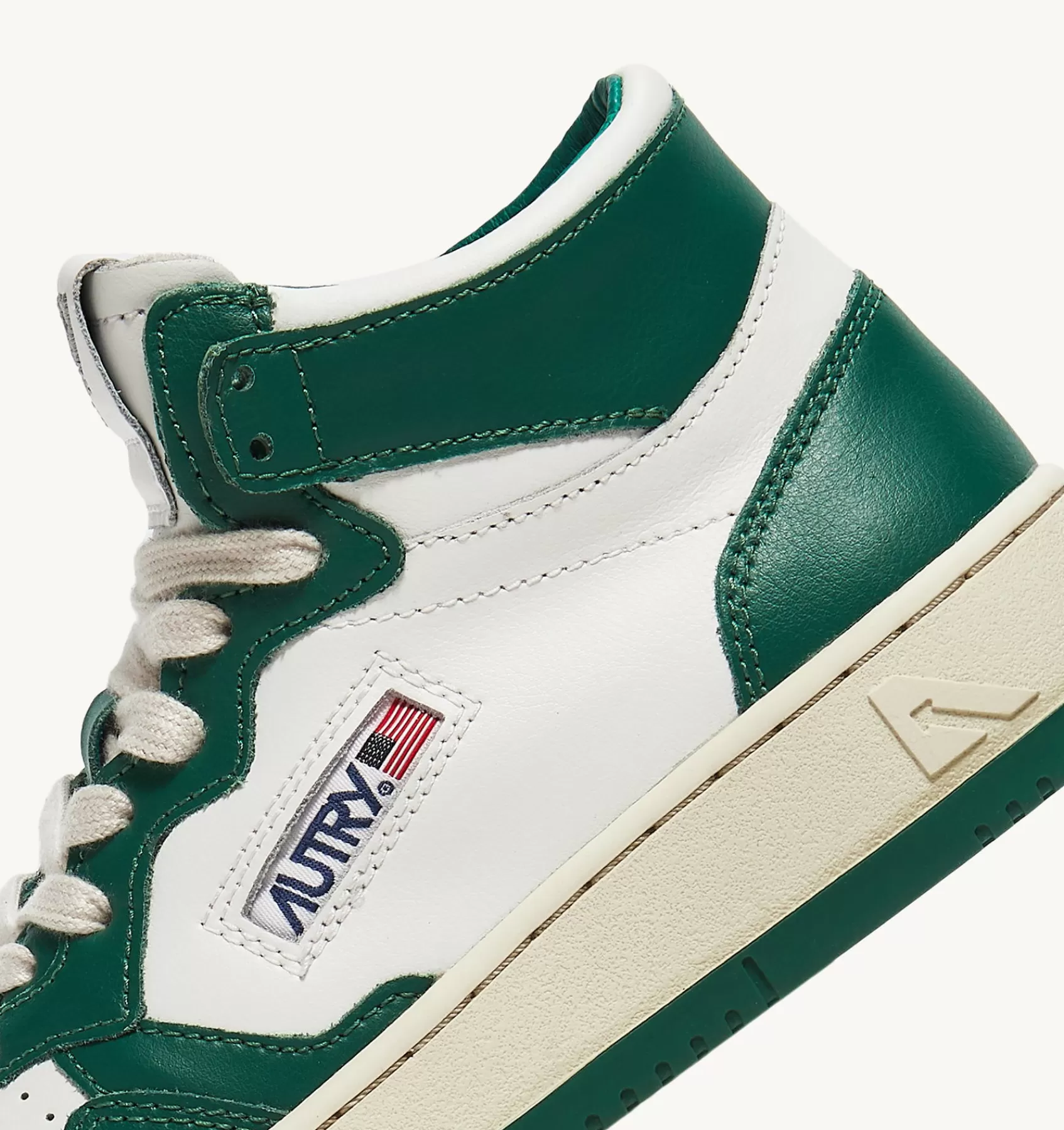 Männer AUTRY Sneakers Medalist Mid Aus Zweifarbigem Leder Weiss Und Grun